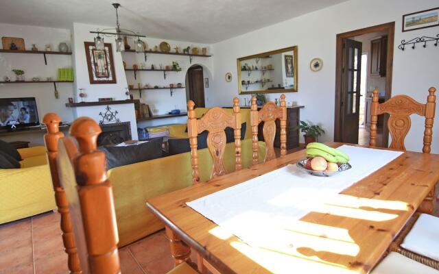 Detached house in mountain setting with great views in Mijas