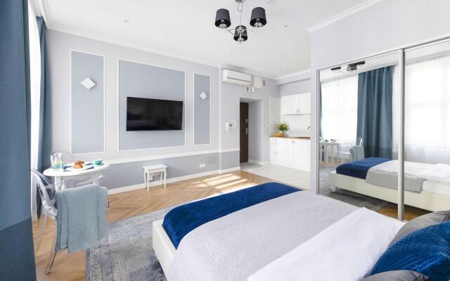 Main Square Apartments