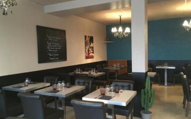 Hotel du Centre - Restaurant le Ptit Gourmet