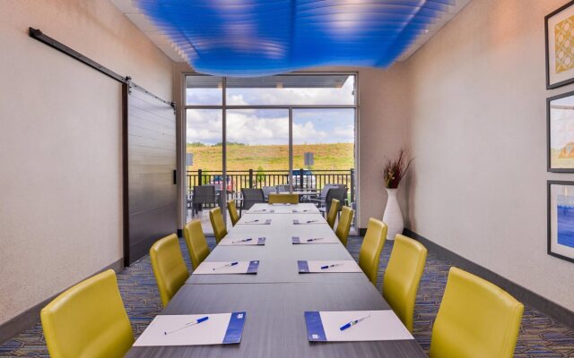 Holiday Inn Express & Suites Farmville by IHG