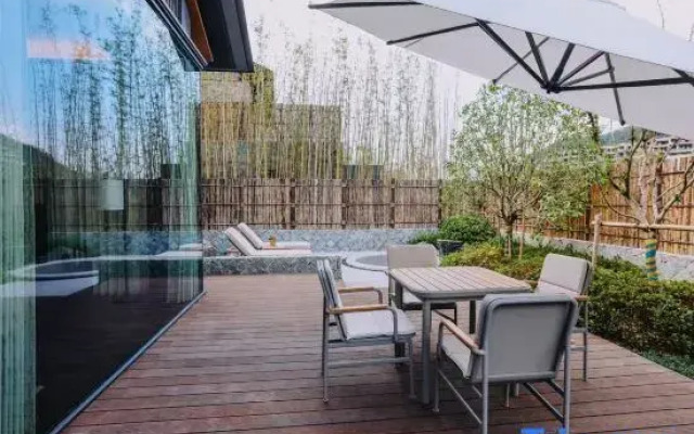 One Leaf Forest Hotel Spring