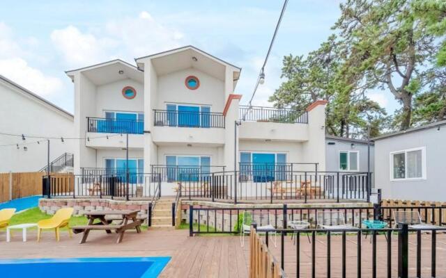 Yeosu Blue Marine Pension