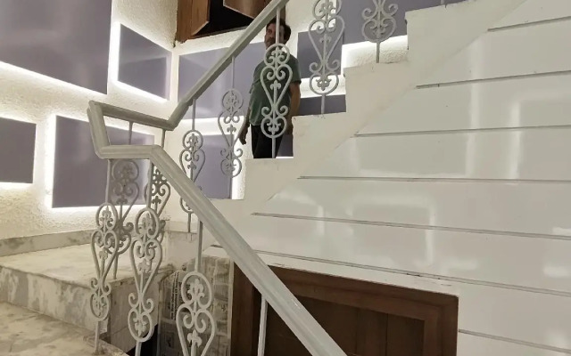 Muskan Hotel