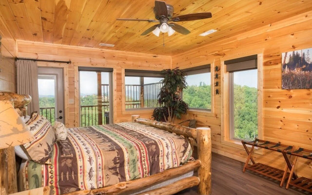 Hidden Heaven 5 Bedroom Home by Redawning