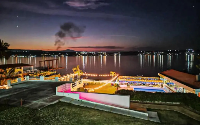 La Mansion Tequesquitengo