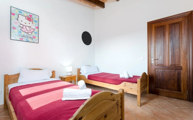 Sa Resclosa - Villa With Private Pool In Buger