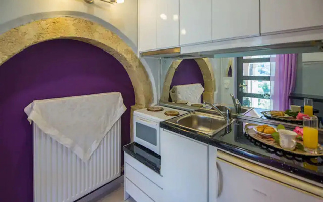 Snug Apartment in Kournas With Balcony/terrace