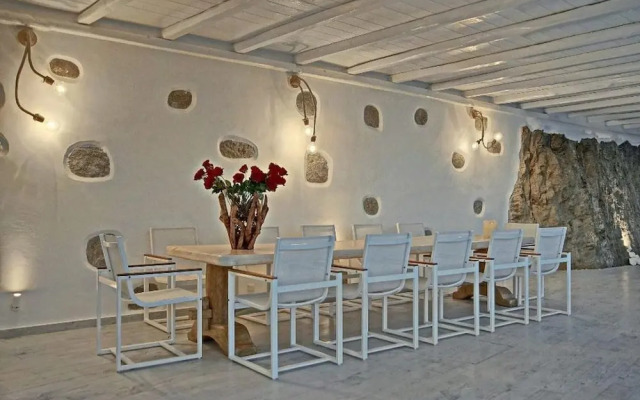 Zinas Villas