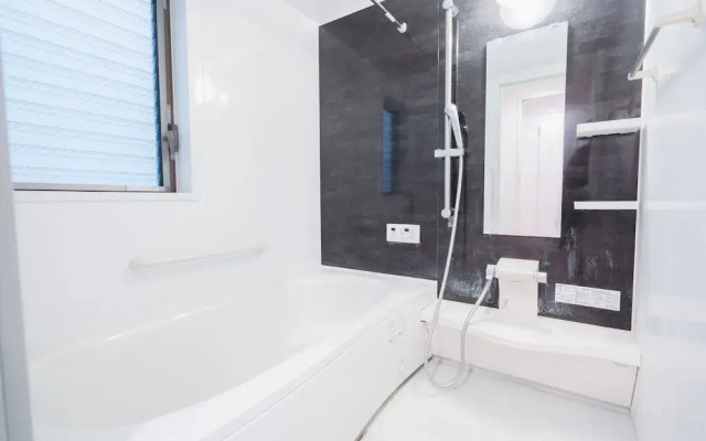 The Wizard of Oz' in Shinjuku