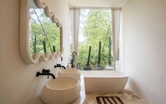 Trendy Boho 3BR Cozy Living 5min to La Brisa