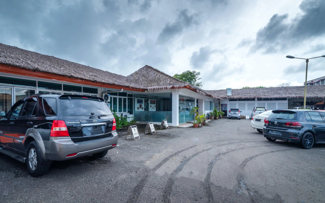 OYO 90147 Hilltop Hotel