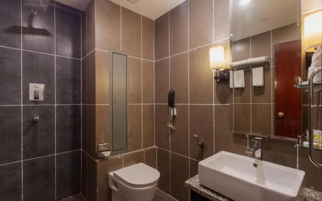 Diamond Palace Lords Plaza