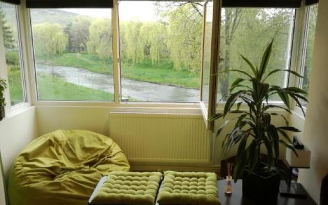 Green Apartment