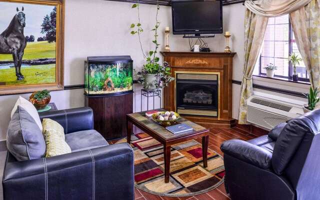 Econo Lodge Inn & Suites Shelbyville