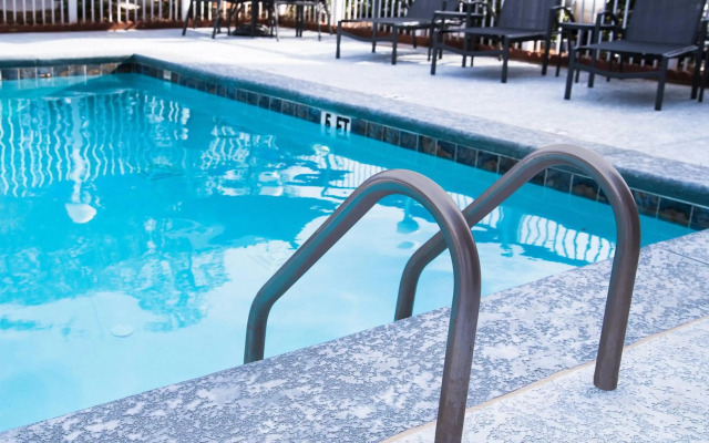 Fairfield Inn and Suites by Marriott Atlanta Airport North