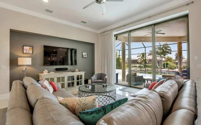 Breakwater Home #54005