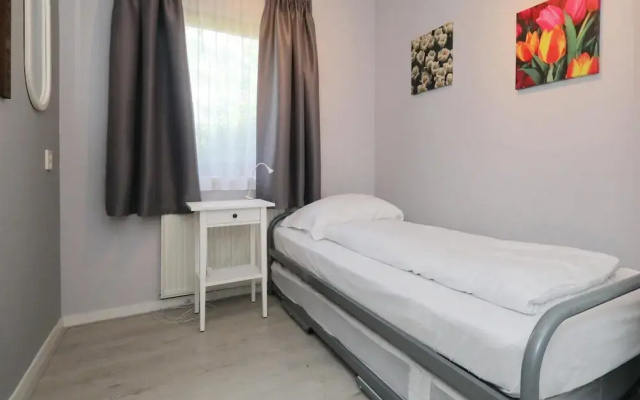 Spacious Holiday Home Near Forest