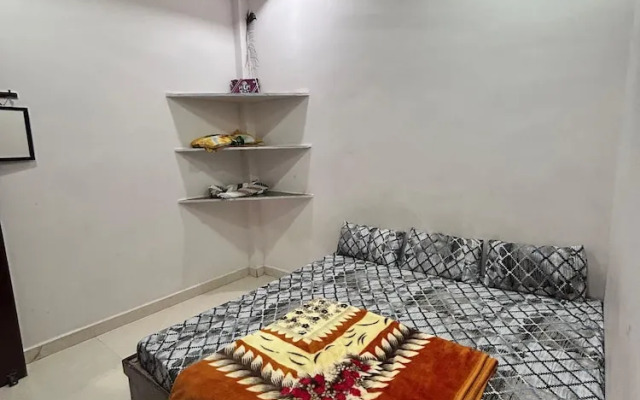 Anirudhha Home Stay
