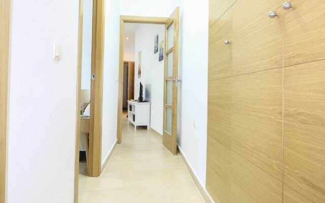 Deluxe Apartment San Julian With Parking