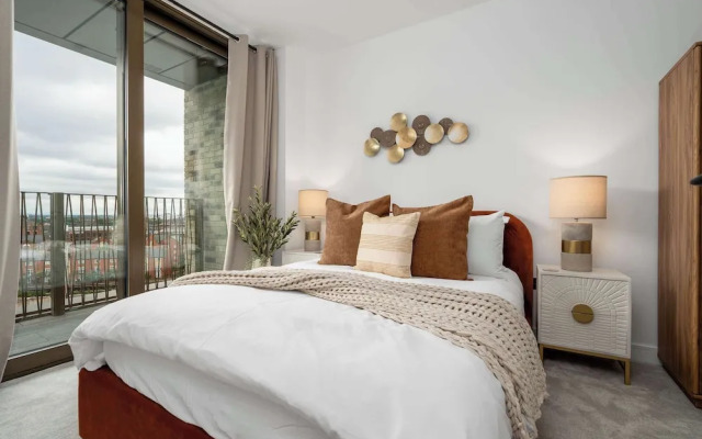 Cottonopolis Suite With 1 Bedrooms and 1 Bathrooms