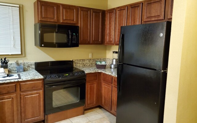 Nashville 2BD Lockoff