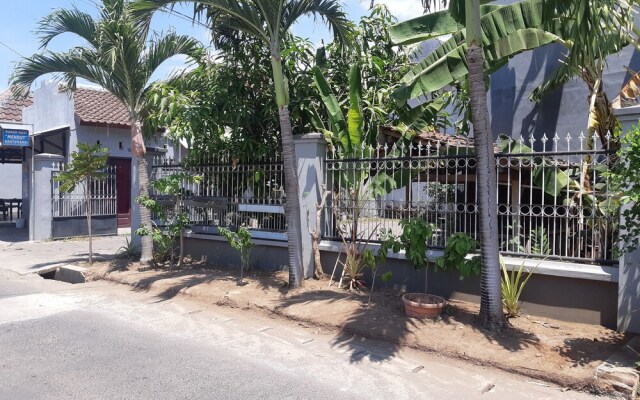 Oyo 2365 Griya Kost Mendut