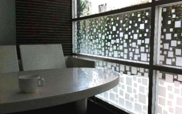 Studio One Hotel