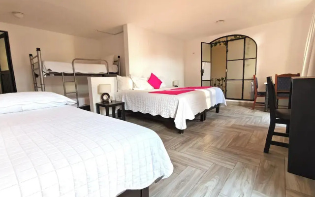 Hotel Punto 79