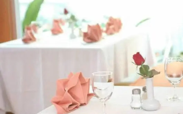 Eastiny Bella Vista Hotel & Residence
