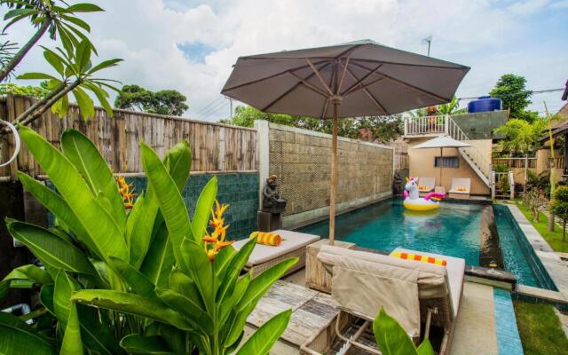 The Syron Huts Lembongan
