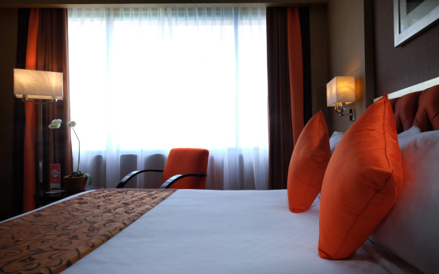 Hotel Ciputra Semarang managed by Swiss-Belhotel International – Guest Rooms – Semarang