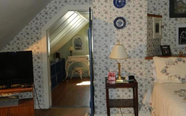 Village Victorian Bed and Breakfast
