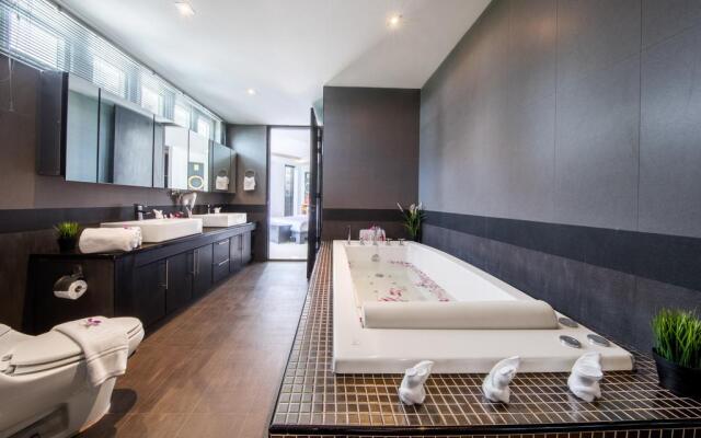 Hollywood Pool Villa Jomtien Pattaya