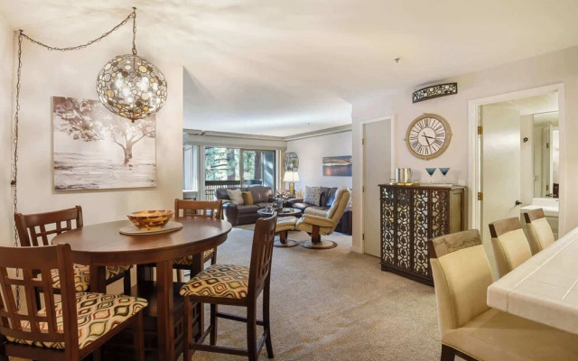 Escape to Incline Village! Min to Beach and Skiing