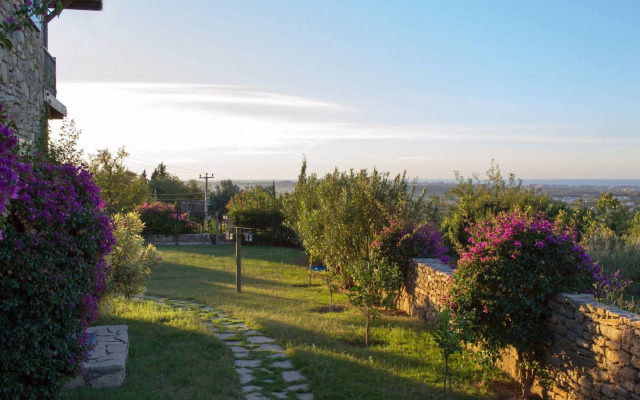 Seki Cottages