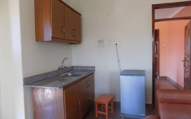 Olina Hotel and Apartments