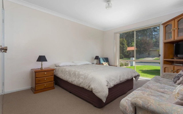 19 Melaleuca Crescent Catalina