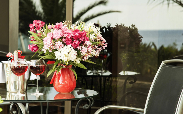 Suite Hotel Marina Playa
