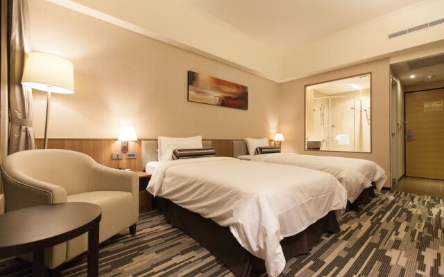 F Hotel Chipen