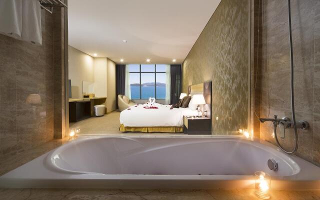 Muong Thanh Luxury Nha Trang Hotel