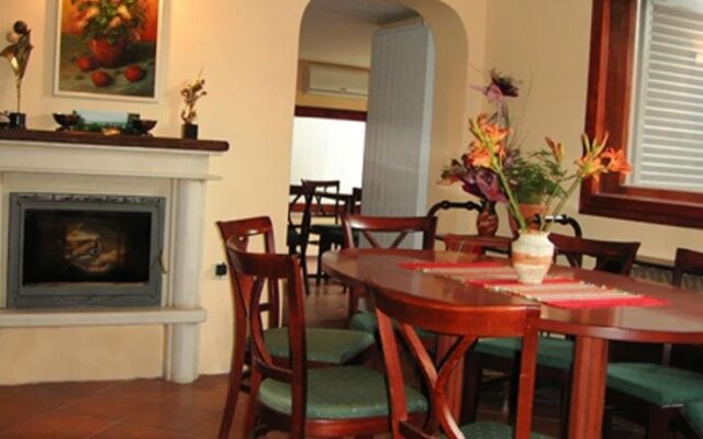 Guest House Yanina