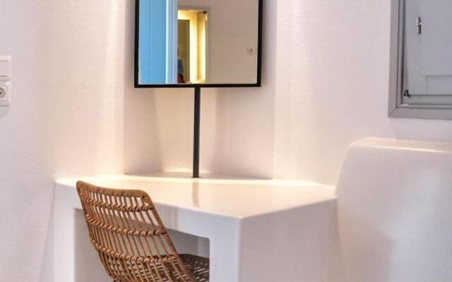Quartano Luxury Cycladic Residence