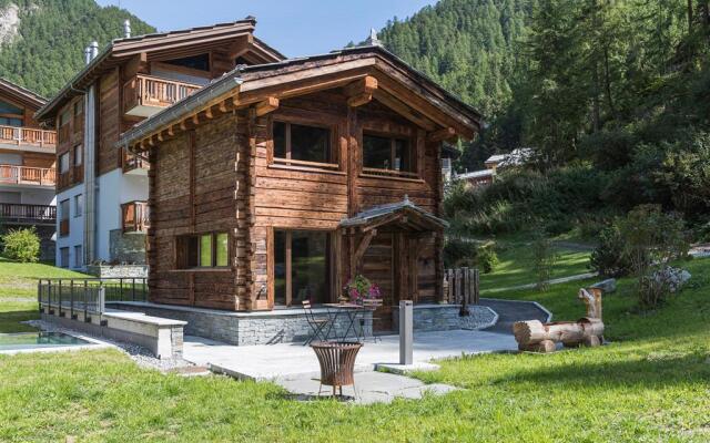 Apartment in Chalet Pizzo Fiamma