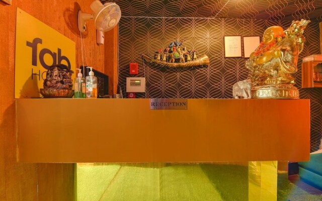 Fabhotel Queens Hub