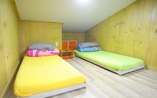 Jeju Base Camp Guest House