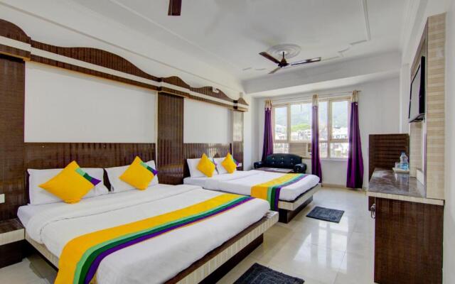 OYO 5239 Hotel Satya Shree