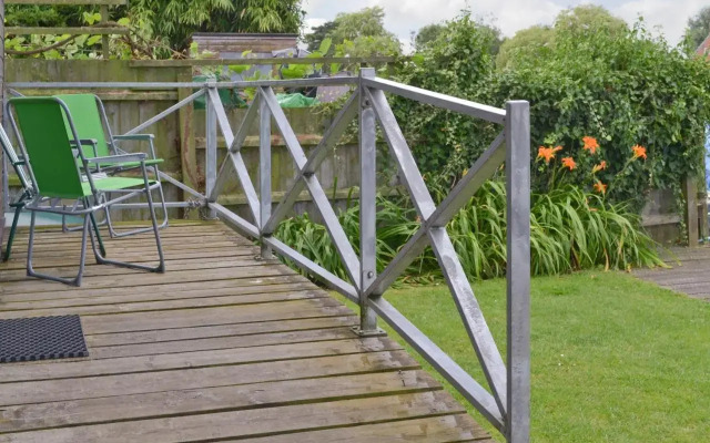 Yare View Lodge