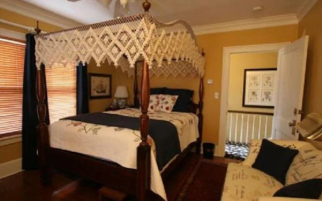 Sidwell Friends Bed and Breakfast