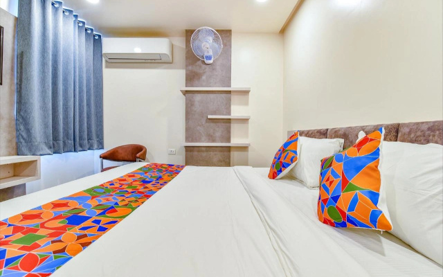 Fabhotel Prime Rudra