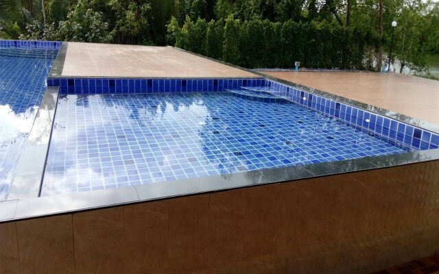 Sranrom resort